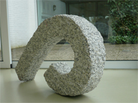 o. T., Granit, 106cm x 58cm x 15cm